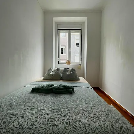 Affittacamere In Palmira Shared For Surf Lovers Lisbona