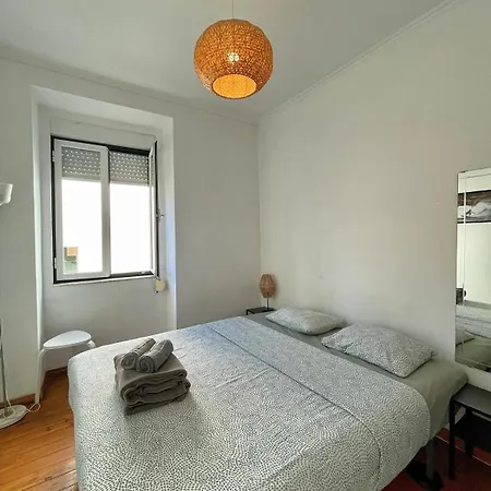 Guest house In Palmira Shared For Surf Lovers Lisbon