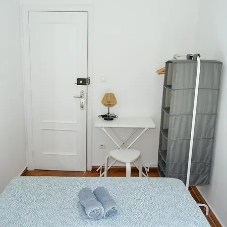 Guest house In Palmira Shared For Surf Lovers Lisbon